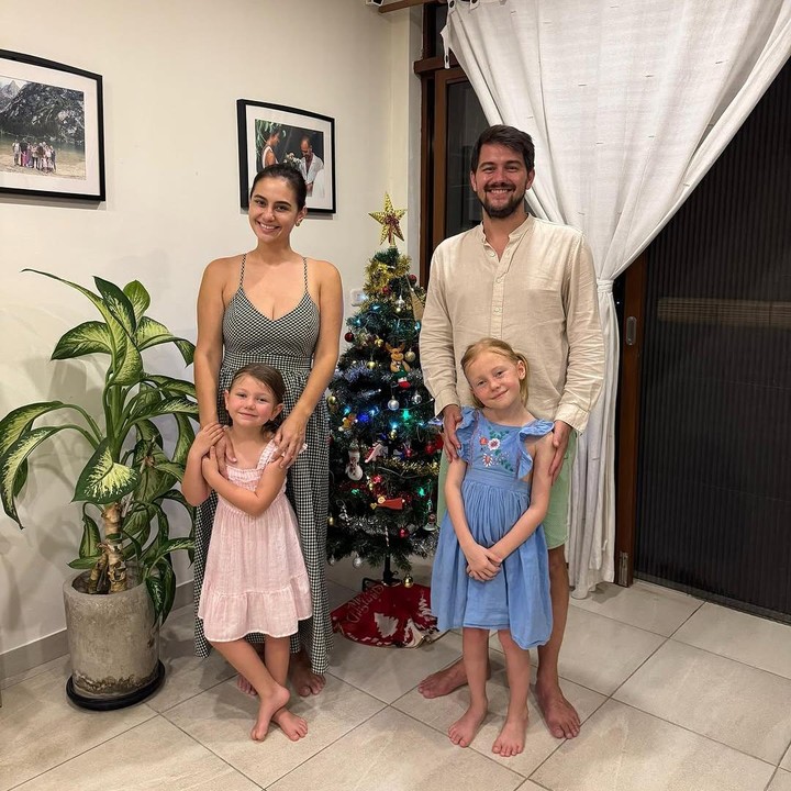 <p>Marissa Nasution dikaruniai dua orang putri cantik usai menikah dengan Benedikt Brueggemann pada tahun 2017. Kedua putrinya ini diberi nama Alaia Moana Brueggemann dan Olivia Luna Brueggemann. (Foto: Instagram: @marissaln)</p>