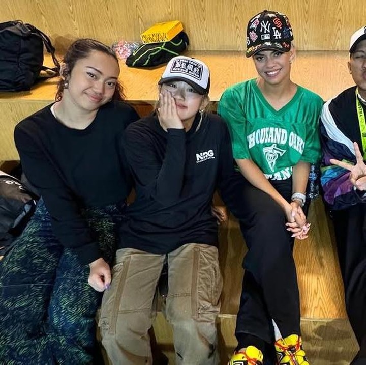 <p>Nayyara kerap membagikan aktivitas sehari-harinya di media sosial, terutama saat latihan <em>dance</em> bersama teman-teman. Namun, ia pun tak jarang mengunggah potret dirinya sendirinya. (Foto: Instagram@nayyarasudiro)</p>