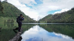 FOTO: Urung Melepas Rindu ke Ranu Kumbolo, Gunung Semeru Ditutup Lagi