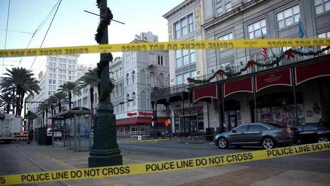 Pelaku yang menabrak kerumunan di New Orleans dan menewaskan 15 orang merupakan pensiunan militer dan ada dugaan terinspirasi kelompok teror ISIS.