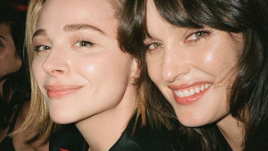 Chloe Grace Moretz dan Kate Harrison Chloe Grace Moretz dan Kate Harrison