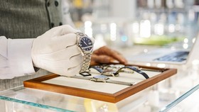 Harga Emas Naik Terus, Jam Tangan Rolex Terancam Makin Mahal