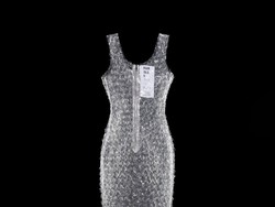 Penampakan Baju dari Bubble Wrap yang Dijual Rp1,3 Juta