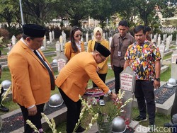 HUT Ke-65, MKGR Ziarah ke TMP Kalibata Jaksel