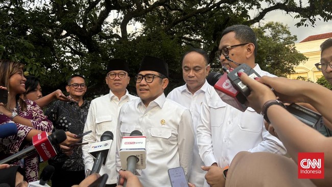 Prabowo Gelar Rakor soal Rakyat Miskin dengan Menteri di Istana Bogor Menko Muhaimin mengatakan salah satu pokok pembahasan dalam rakor berbareng Presiden Prabowo di Istana Bogor adalah soal pemberdayaan masyarakat miskin.