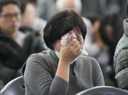 Kisah Suami Selamatkan Istri Saat Kecelakaan Jeju Air, Bikin Netizen Nangis