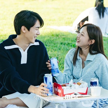 Jelang Episode Akhir, Yoo Yeon Seok dan Chae Soo Bin Ungkap Adegan Favorit di Drakor When the Phone Rings