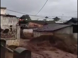 Banjir Bandang Campur Lumpur-Kerikil Terjang 3 Desa di Tuban, Warga Panik
