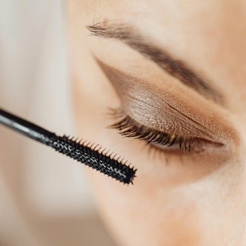 Gen Z Beralih ke Tren Ghost Lashes, Bye-bye Maskara!