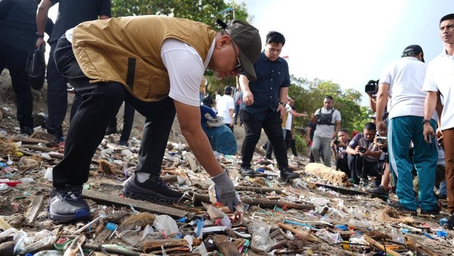 Menteri Koordinator Bidang Pangan Zulkifli Hasan (Zulhas) mengatakan, kelestarian lingkungan bisa berdampak positif terhadap jumlah ikan konsumsi.