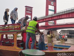 Ketek Wisata Jadi Transportasi Warga Ingin Menyusuri Keindahan Sungai Musi