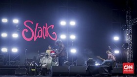 FOTO: Semarak Konser Pasar Malam Empat Satoe Slank