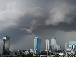 Jakarta Diprediksi Bakal Hujan Lagi Hari Ini, Awas Banjir!
