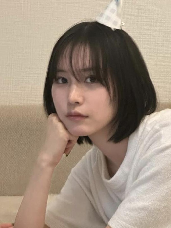 Aktingnya sebagai karakter Shino dalam film tersebut sangat menyentuh hati penonton, hingga Sara berhasil mendapatkan penghargaan sebagai aktris pendatang baru terbaik./ foto: instagram.com/lespros_sara00