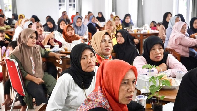 PNM mendukung ketahanan pangan nasional melalui program Rumah Pangan yang memanfaatkan pangan berbasis bahan baku, sumber daya, dan kearifan lokal.