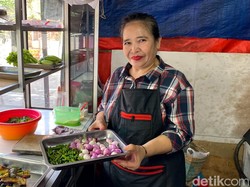 Sambel Goreng Jadi Hidangan Mewah di Warung Nasi Imbas Harga Cabai