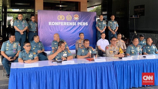 Danpuspom TNI AL mengatakan tiga prajurit terlibat penembakan bos rental mobil telah ditahan Puspom TNI AL dan proses hukum terus berjalan.