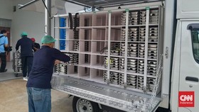Makan Bergizi Gratis di NTT, 3.240 Boks Dibagikan ke 12 Sekolah