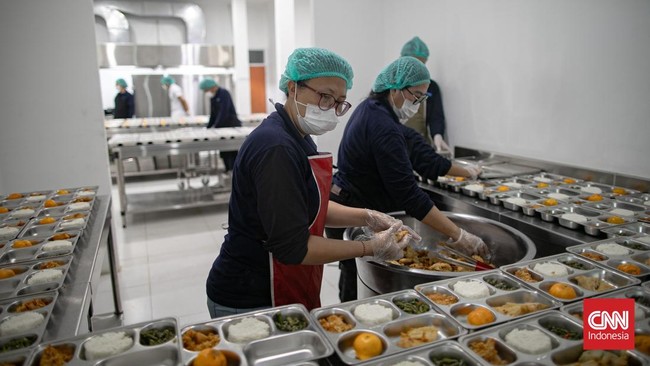 DPR meminta BGN untuk menggunakan alat masak hingga wadah makan buatan lokal dalam melaksanakan program MBG.