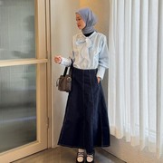 Get The Look: Ide Outfit ke Kampus ala Kana Az-Zahra, Tampil Stylish dengan Tie Blouse!