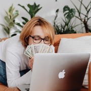 5 Zodiak yang Pandai Mengatur Keuangan, Ahli dalam Menyusun Strategi Finansial