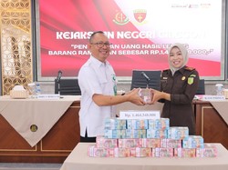 Kejari Cilegon Setor Rp 1,4 M Hasil Lelang Barang Rampasan Kasus Kredit Macet
