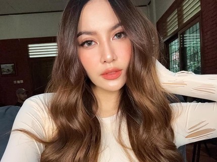 Tuai Pujian Usai Melahirkan, Tengok 5 Potret Mahalini saat Rayakan Ultah Rizky Febian