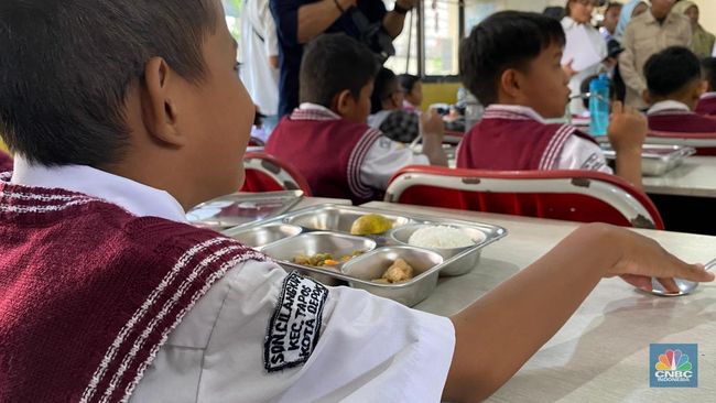 Makan Bergizi Gratis di Depok, Anak SD Dapat 4 Menu Tanpa Susu