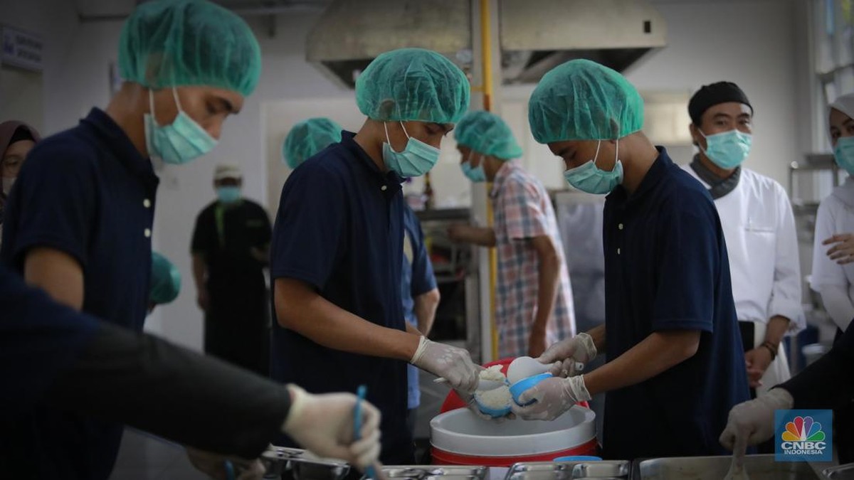 BGN Banyak Masalah, Zulhas: Internal Dibenahi, Dapur MBG Diaudit