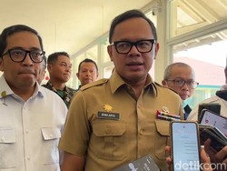 Bima Arya Temukan Anak TK Sulit Potong Daging Ayam di Makan Bergizi Gratis