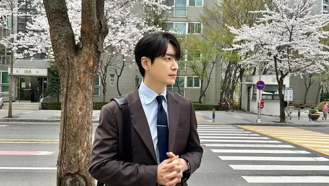 Lee Jun Hyuk Diincar Untuk Bintangi Drama Adaptasi Webtoon