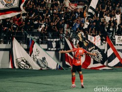 Diwarnai Hujan Kartu, Bali United Ditahan Persib Bandung 1-1