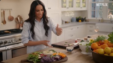 Meghan Markle Dituding Jiplak Konsep Acara Pamela Anderson