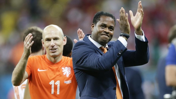 , BRAZIL - JULY 5: assistent trainer Patrick Kluivert of Holland celebrates the victory 

 during the  World Cup match between Holland  v Costa Rica  on July 5, 2014 (Photo by Laurens Lindhout/Soccrates/Getty Images)
