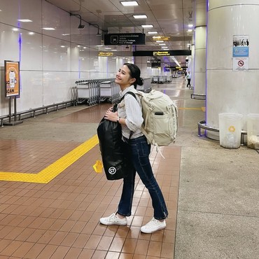 Kaus 'Tahanan' Omara Esteghlal Disorot, Prilly Latuconsina: Harus Lagi...