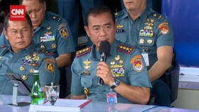 VIDEO: TNI AL Soal Senpi Yang Digunakan Tembak Bos Rental di Tol Merak