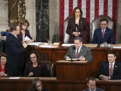 Dipimpin Kamala Harris, Kongres AS Sahkan Kemenangan Trump di Pilpres