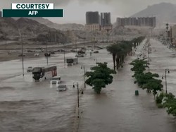 Banjir Besar di Makkah, Madinah, dan Jeddah Akibat Curah Hujan Ekstrem