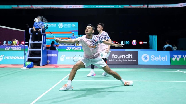 Fajar Alfian/Muhammad Rian Ardianto berhasil lolos ke semifinal Daihatsu Indonesia Masters 2025.