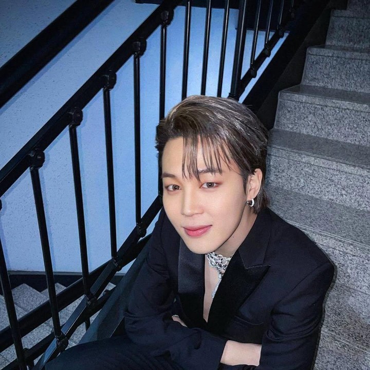 <p>Ini merupakan tahun kedelapan bagi Jimin BTS masuk ke dalam daftar 100 Most Handsome Faces versi TC Candler. Dengan demikian, idol yang memiliki nama lengkap Park Ji-min ini menjadi sepuluh besar idol K-Pop paling tampan di dunia. ( FotoInstagram @j.m)</p>