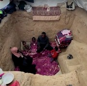 Pilu, Seorang Ayah di Gaza Gali Lubang di Bawah Tenda Demi Lindungi Keluarganya dari Serangan Israel