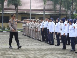 Asah Kekompakan dan Disiplin, ASN-PHL Polres Mojokerto Dilatih PBB