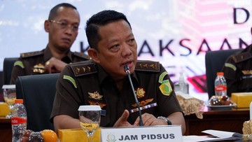 Eks Jampidsus Febrie Adriansyah Resmi Jadi Tersangka