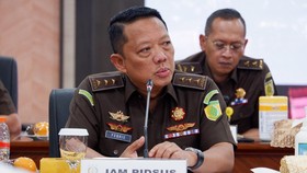Rapat di DPR, Kejagung Dicecar soal Kasus OOJ Direktur TV Swasta