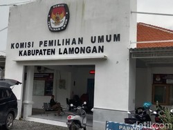 Paslon Ghofur-Firosya Cabut Gugatan Pilbup Lamongan di MK