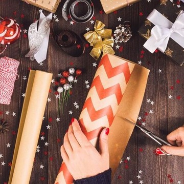 Nggak Bikin Sampah, Simak 5 Ide Pengganti Kertas Kado yang Ramah Lingkungan