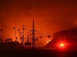 Penampakan Kebakaran Hutan Besar di California dari Satelit