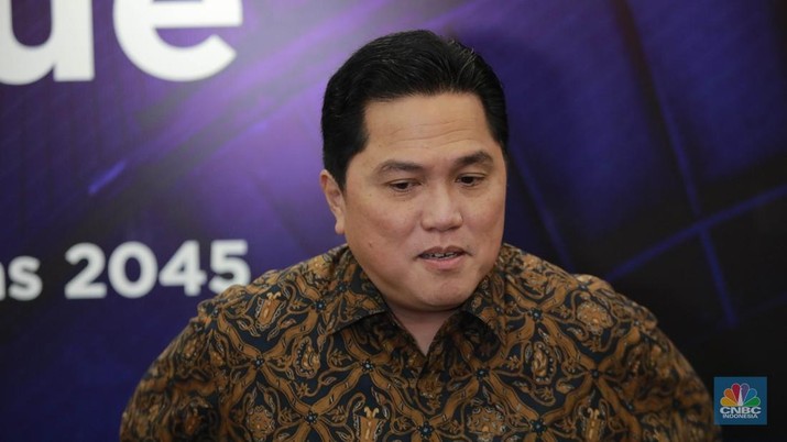 Menteri BUMN, Erick Thohir saat sesi doorstop kepada wartawan usai diskusi one on one MINDialogue 