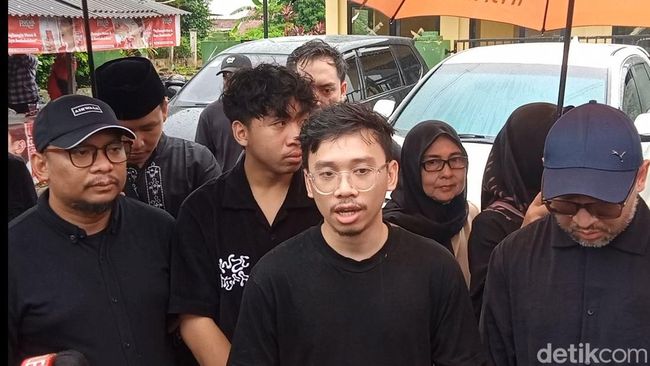 Anak Kenang Perjuangan Qomar Lawan Penyakit dan Pesan Terakhir