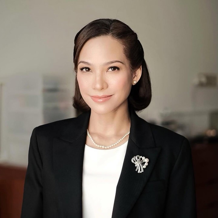 <p>Pada awal Desember 2024, Rachel sempat mengunggah foto pertamanya yang tampil tanpa penutup kepala jilbab atau kerudung renda. Melalui unggahan ini, Rachel seolah mengisyaratkan pilihannya untuk mengubah penampilan. "<em>Today is the day i choose my self</em>," tulisnya di Instagram. (Foto: Instagram @rachelmaryams)</p>